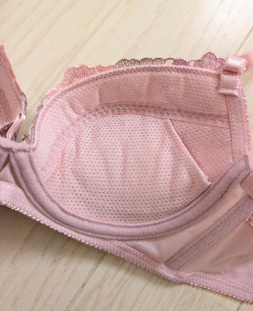 A75★ATSUGI★脇すっきりなめらかフィットブラジャー★新品★送料無料 < 女性ファッション  A75★ATSUGI★脇すっきりなめらかフィットブラジャー★新品★送料無料 < 女性ファッションの
