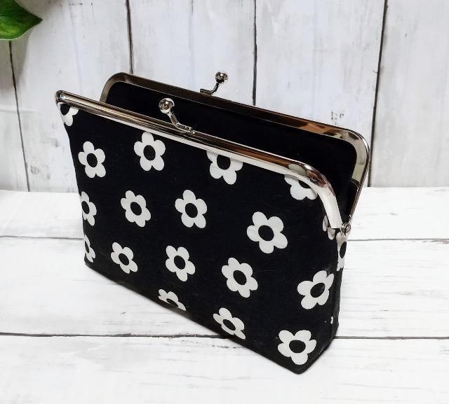 デイジー 花柄 黒 角型がま口 通帳ケース 小物入れ 多目的ポーチ < 女性ファッション デイジー 花柄 黒 角型がま口 通帳ケース 小物入れ 多目的ポーチ < 女性ファッションの