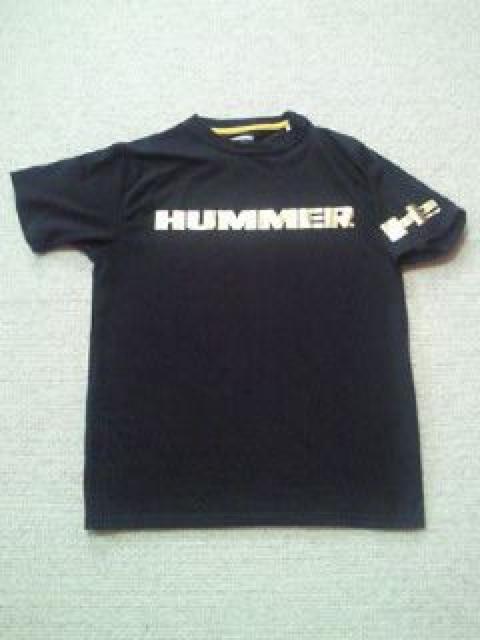 アメリカ アメ車 HUMMER ハマー H2 ロゴ ゴールド デザイン Tシャツ ブラック Mサイズ < 男性ファッション  アメリカ アメ車 HUMMER ハマー H2 ロゴ ゴールド デザイン Tシャツ ブラック Mサイズ  < 男性ファッションの