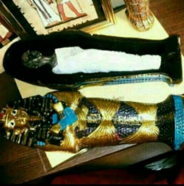 新品 金色 エジプト ミイラ ツタンカーメン 置物 オブジェ 飾り < インテリア/ライフ  新品 金色 エジプト ミイラ ツタンカーメン 置物 オブジェ 飾り  < インテリア/ライフの