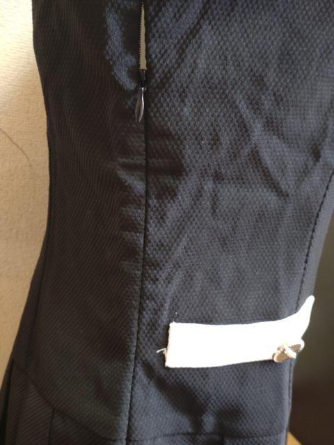 大きいサイズシンプルブラックワンピースLL未使用(難あり) < 女性ファッション  大きいサイズシンプルブラックワンピースLL未使用(難あり) < 女性ファッションの