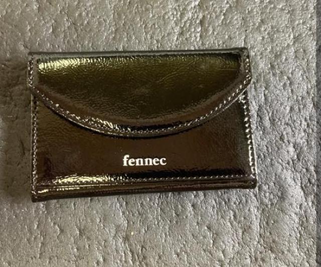 【新品】【韓国現地購入】【正規品】fennec フェネック 財布 カードケース 小銭入れ ハート ブラック < 女性ファッション 【新品】【韓国現地購入】【正規品】fennec フェネック 財布 カードケース 小銭入れ ハート ブラック < 女性ファッションの