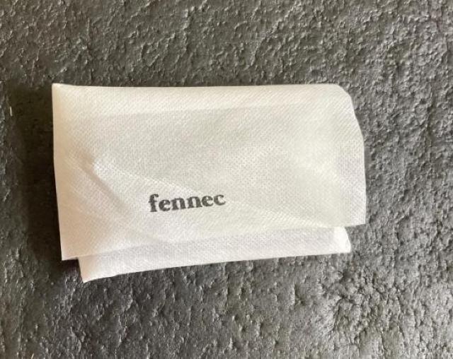 【新品】【韓国現地購入】【正規品】fennec フェネック 財布 カードケース 小銭入れ ハート ブラック < 女性ファッション 【新品】【韓国現地購入】【正規品】fennec フェネック 財布 カードケース 小銭入れ ハート ブラック < 女性ファッションの