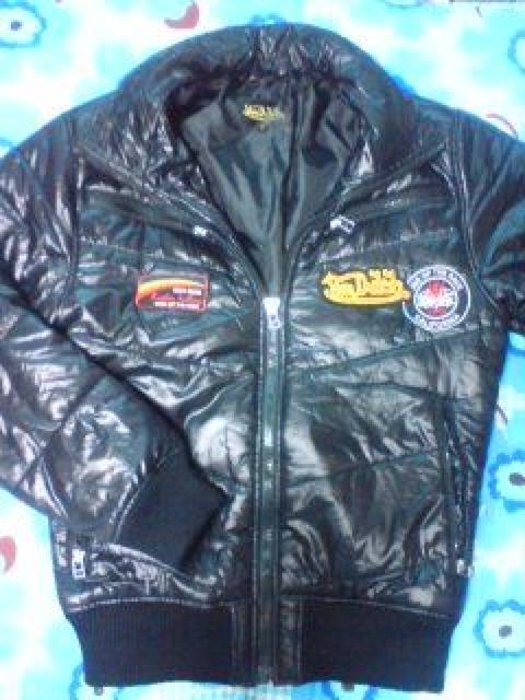 H~VonDutch_E i{_b`ZzXgn{[h    uh 