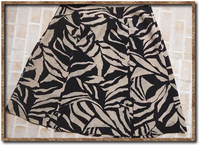 エヴェックスバイクリツィア トリアセテートプリントスカート < ブランド エヴェックスバイクリツィア トリアセテートプリントスカート < ブランドの