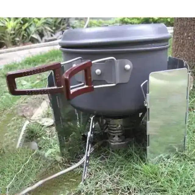 お試し★超特価790円★コンロ用風よけ 収納袋付き(全長:84cm 高さ:25cm 厚み:2cm 重量:270g) < レジャー/スポーツ  お試し★超特価790円★コンロ用風よけ 収納袋付き(全長:84cm 高さ:25cm 厚み:2cm 重量:270g) < レジャー/スポーツの