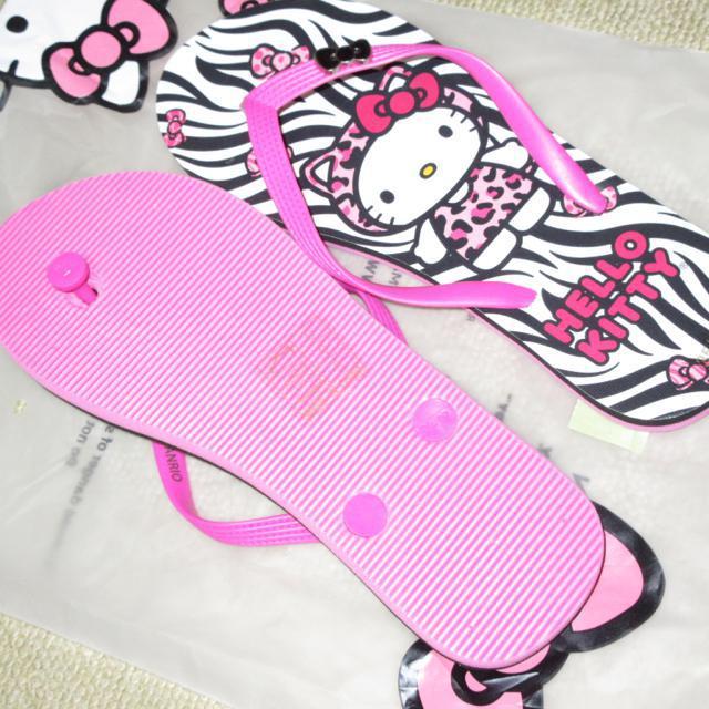 未使用☆SHEIN×ハローキティ*ビーチサンダル*夏用*ゼブラ柄 < おもちゃ  未使用☆SHEIN×ハローキティ*ビーチサンダル*夏用*ゼブラ柄 < おもちゃの