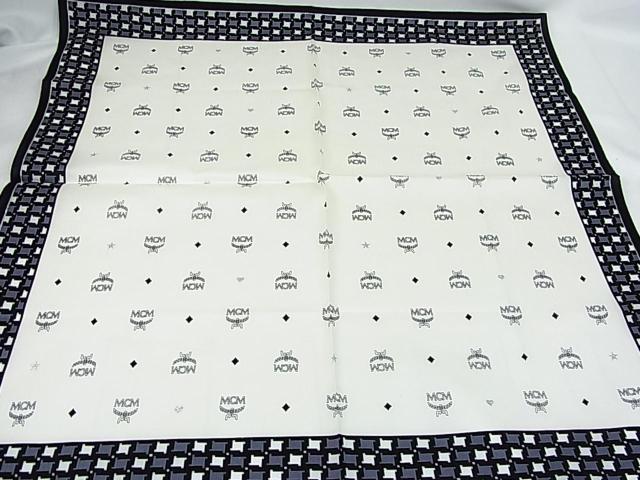 500�~�X�^�����K���g�p�@MCM�@�G���V�[�G���@�唻�n���J�`�i4�j�S�ʃ��S�@��p�X�J�[�t�ɂ�