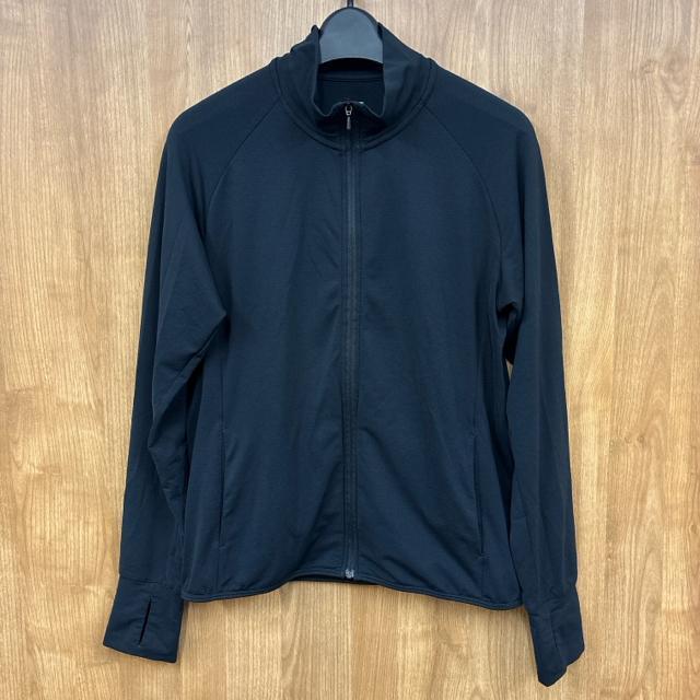 ���� UNIQLO ���j�N�� �G�A���Y��UV�J�b�g���b�V���W���P�b�g �u���b�N  �� �u�����h�� 