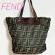 FENDI �Y�b�J �L�����o�X ���U�[ �g�[�g�o�b�O  �n���h�o�b�O �u���E��
