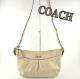 COACH �V�����_�[�o�b�N